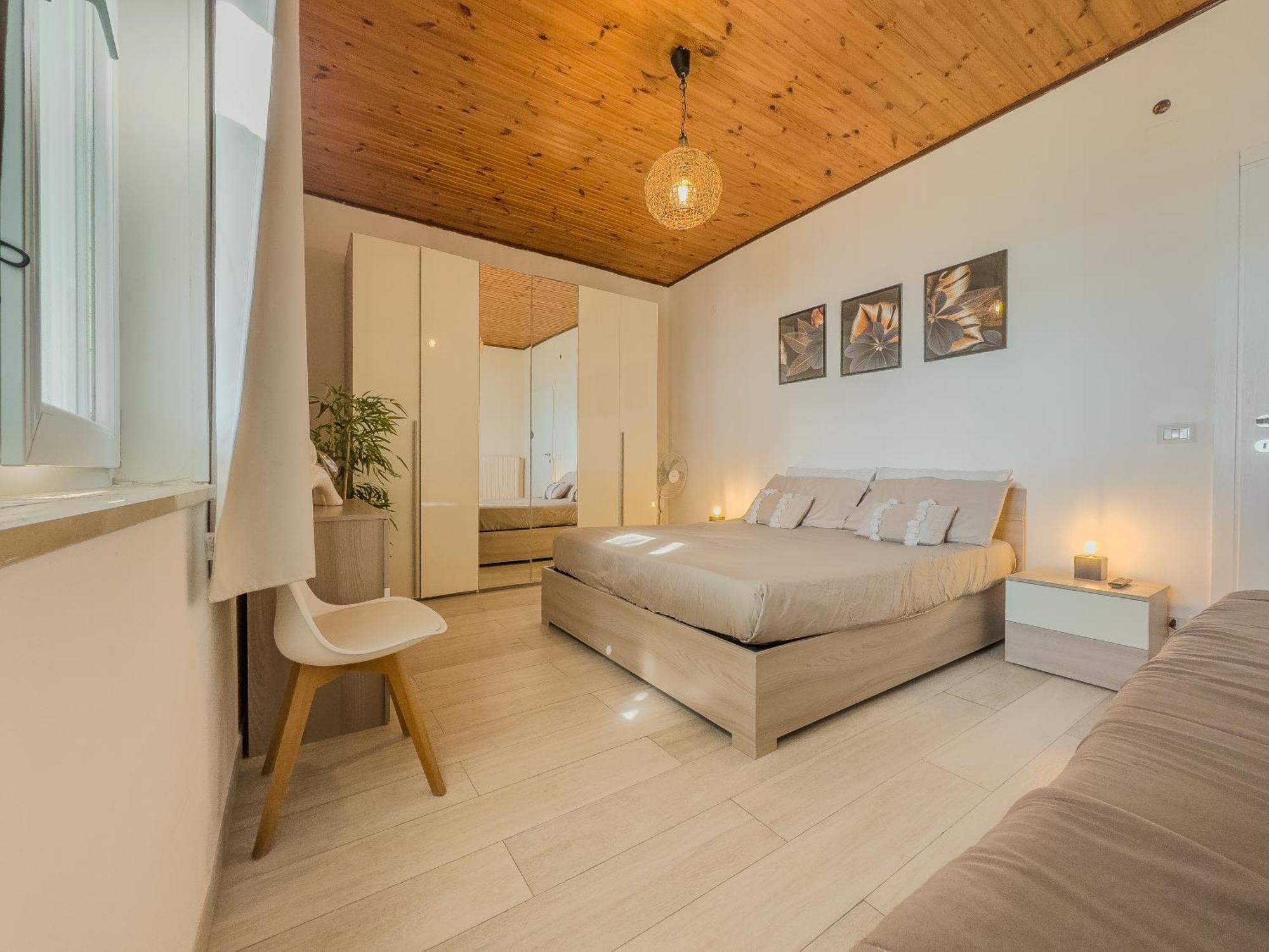 Athena Sea Front Apartment, Parking & Pool Лаго Патрия Екстериор снимка