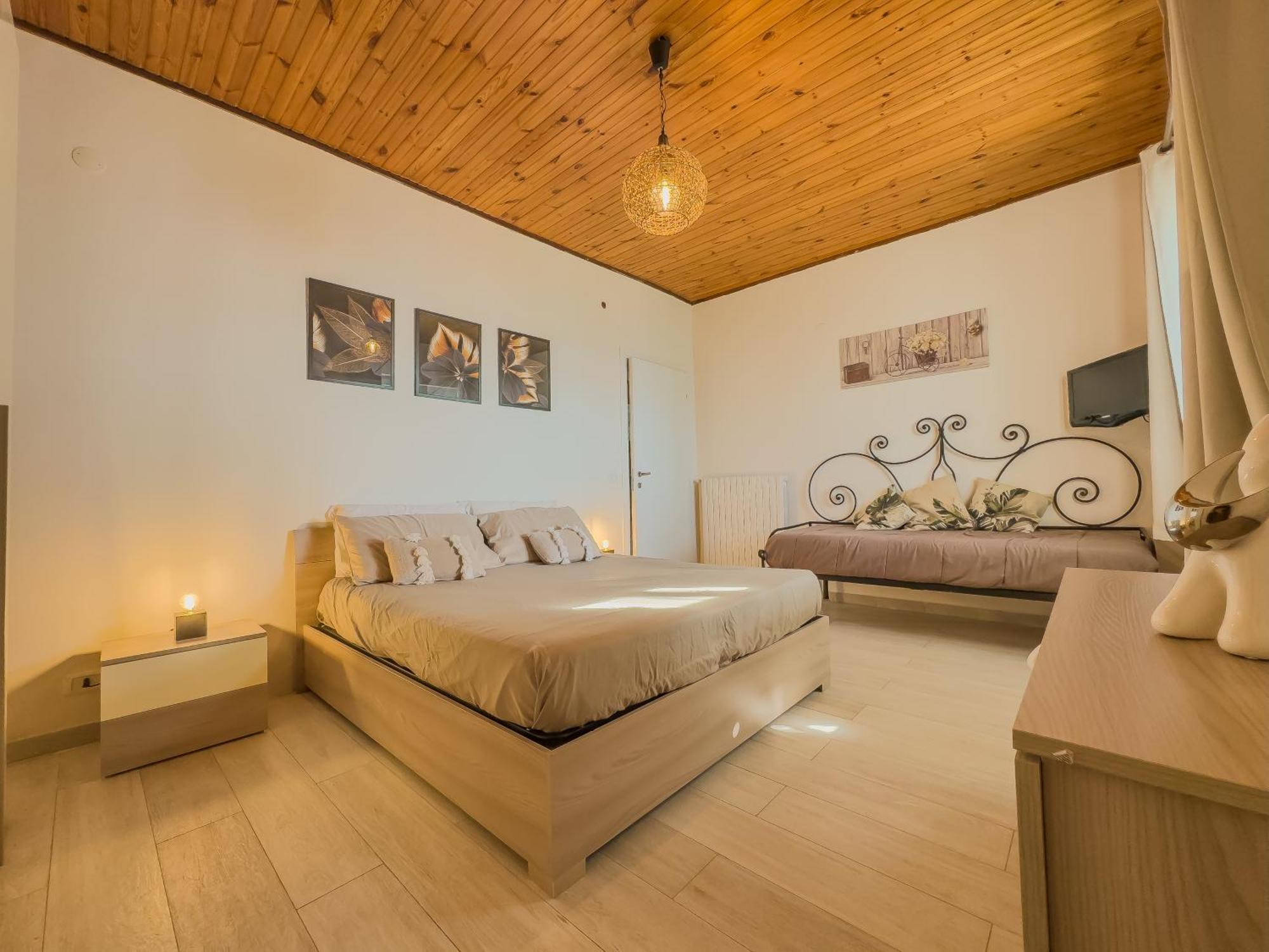 Athena Sea Front Apartment, Parking & Pool Лаго Патрия Екстериор снимка